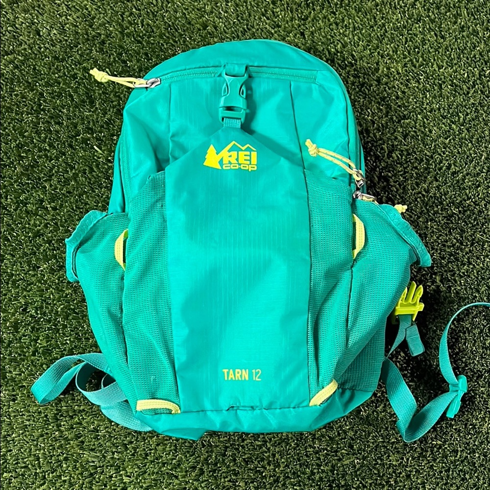 REI Kids Tarn 12 Backpack - Teal and Yellow